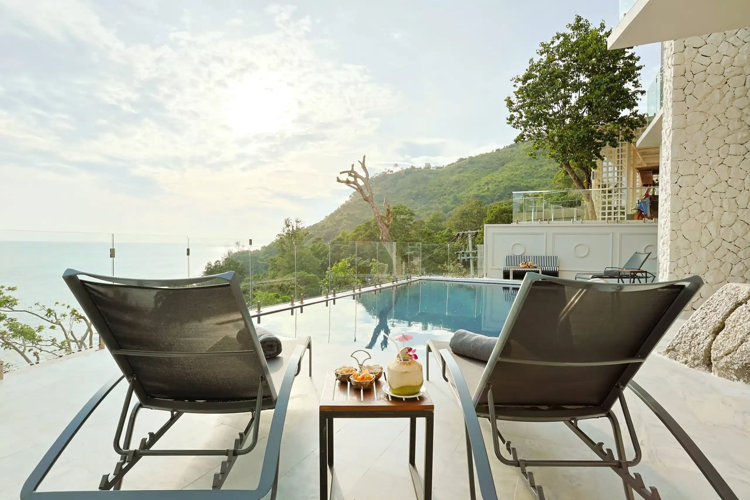 VillaWCollection-BedRooms-HoneymoonSuite2-5